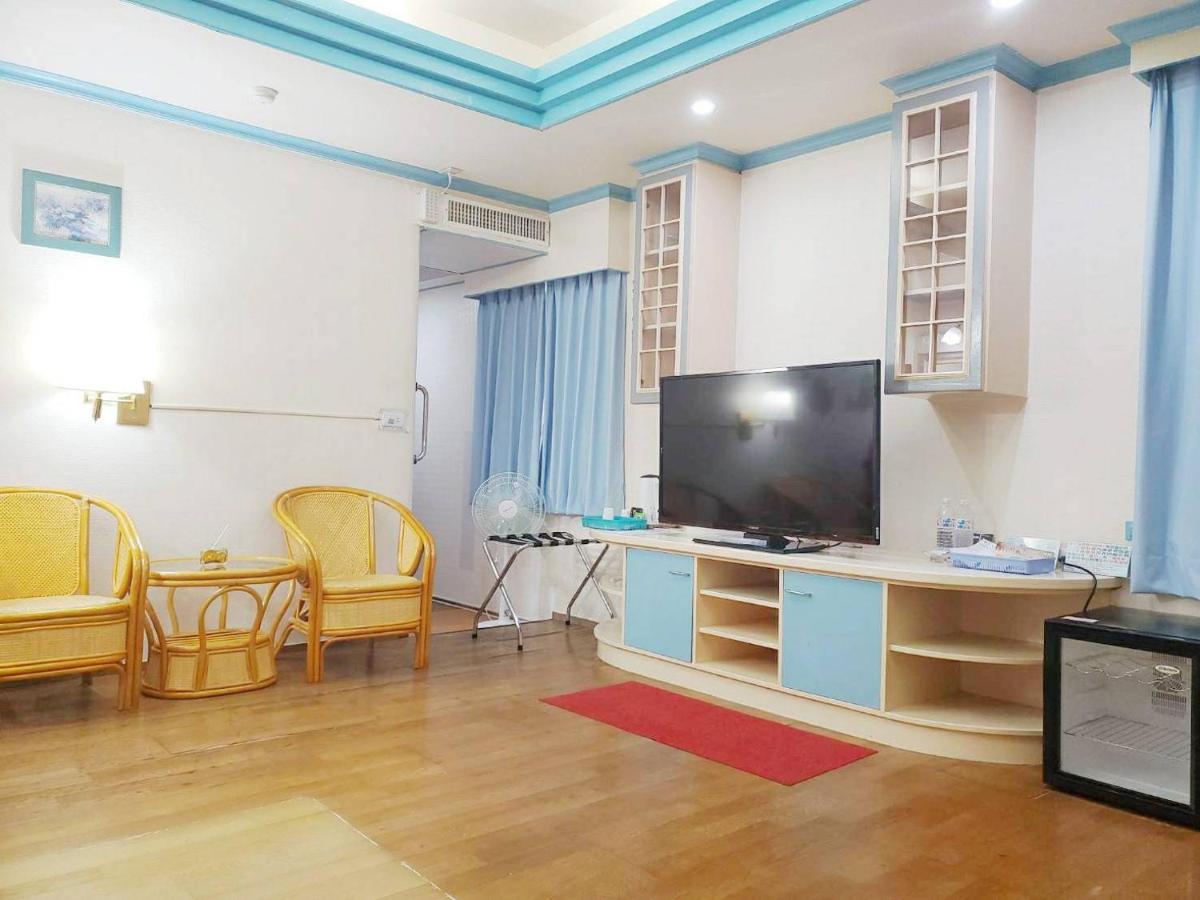 Hua Ku Hotel Tainan Esterno foto