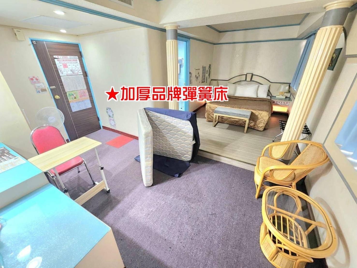Hua Ku Hotel Tainan Esterno foto