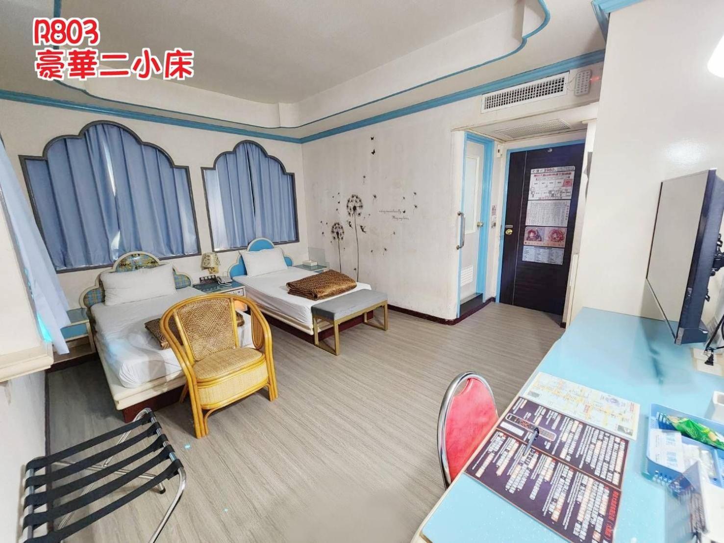 Hua Ku Hotel Tainan Esterno foto